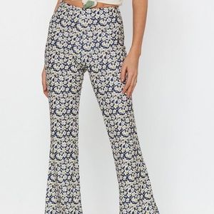 Daisy Print Flare Pants